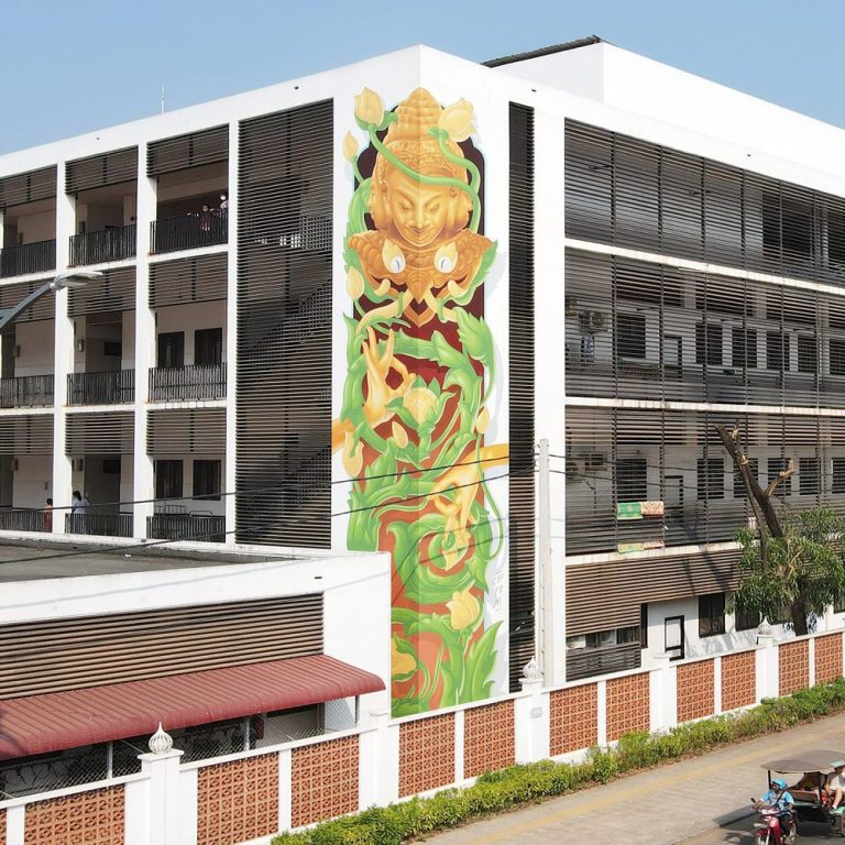 Street art cambodia chifumi travel